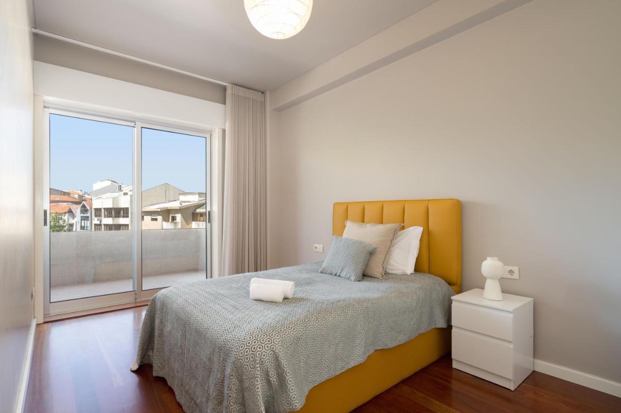 Carolina Roomy & Modern Apartment Porto Exterior photo